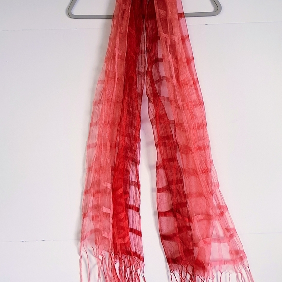 Red 100% silk sheer scarf wrap, lightweight and elegant with fringe ends - Picture 3 of 7